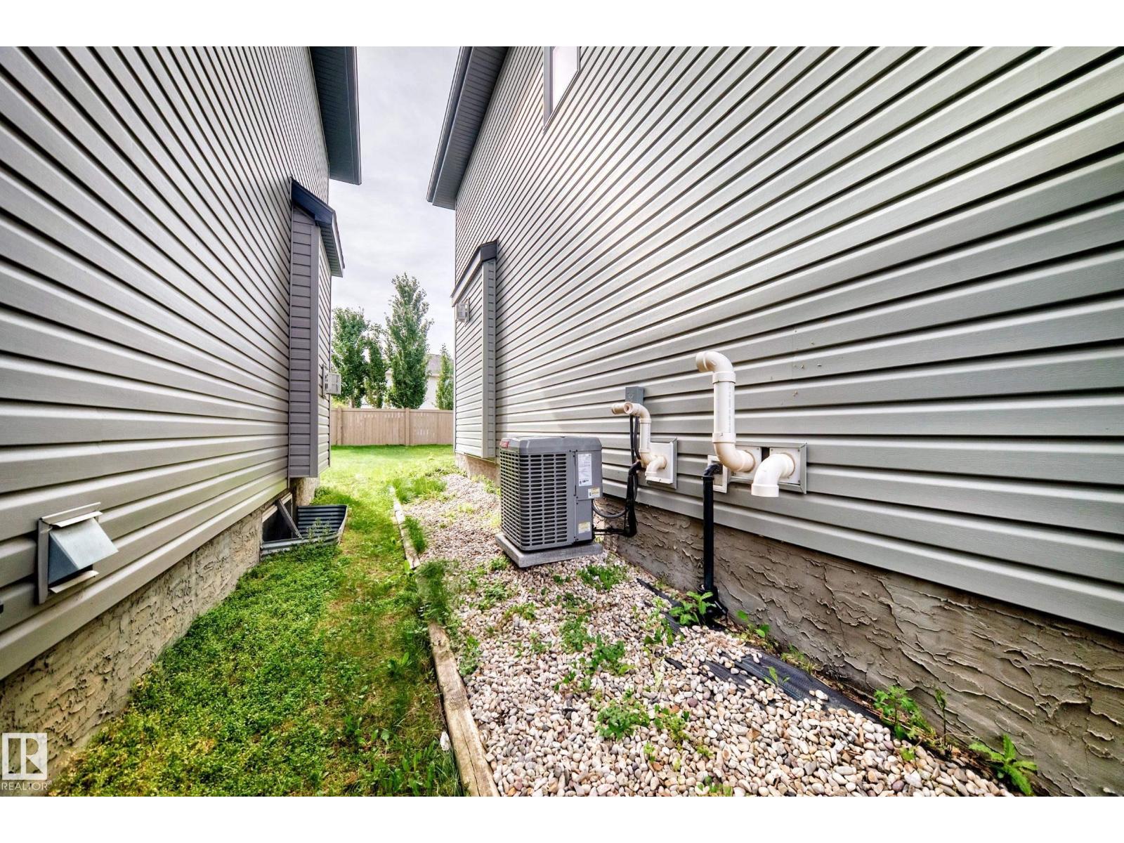 12035 168 AV NW - Image 64