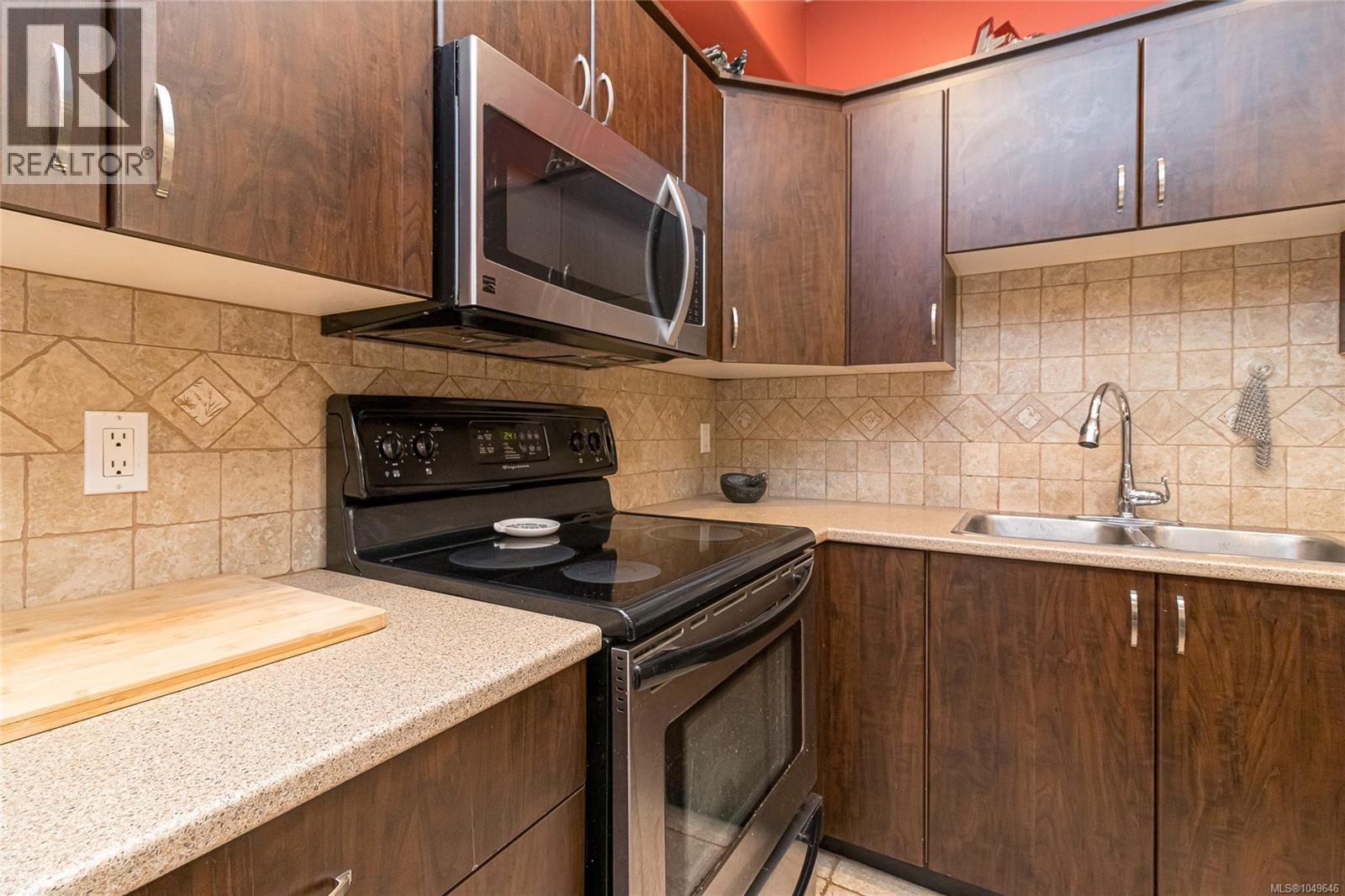 #112 3915 Carey Rd - 10