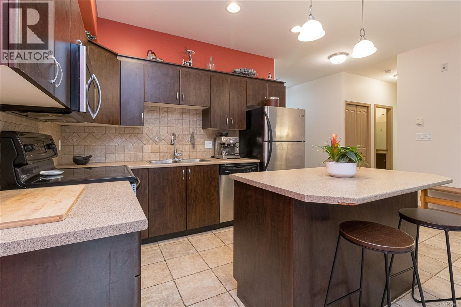 #112 3915 Carey Rd - Image 8