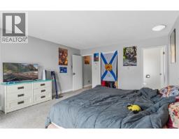 Dining room - 5395 Lost Lake Rd, Nanaimo, BC V9T5E7 Photo 11
