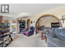 5395 Lost Lake Rd, Nanaimo, BC V9T5E7 Photo 21
