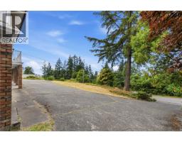 5395 Lost Lake Rd, Nanaimo, BC V9T5E7 Photo 45