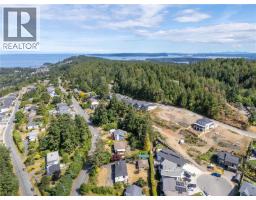5395 Lost Lake Rd, Nanaimo, BC V9T5E7 Photo 56