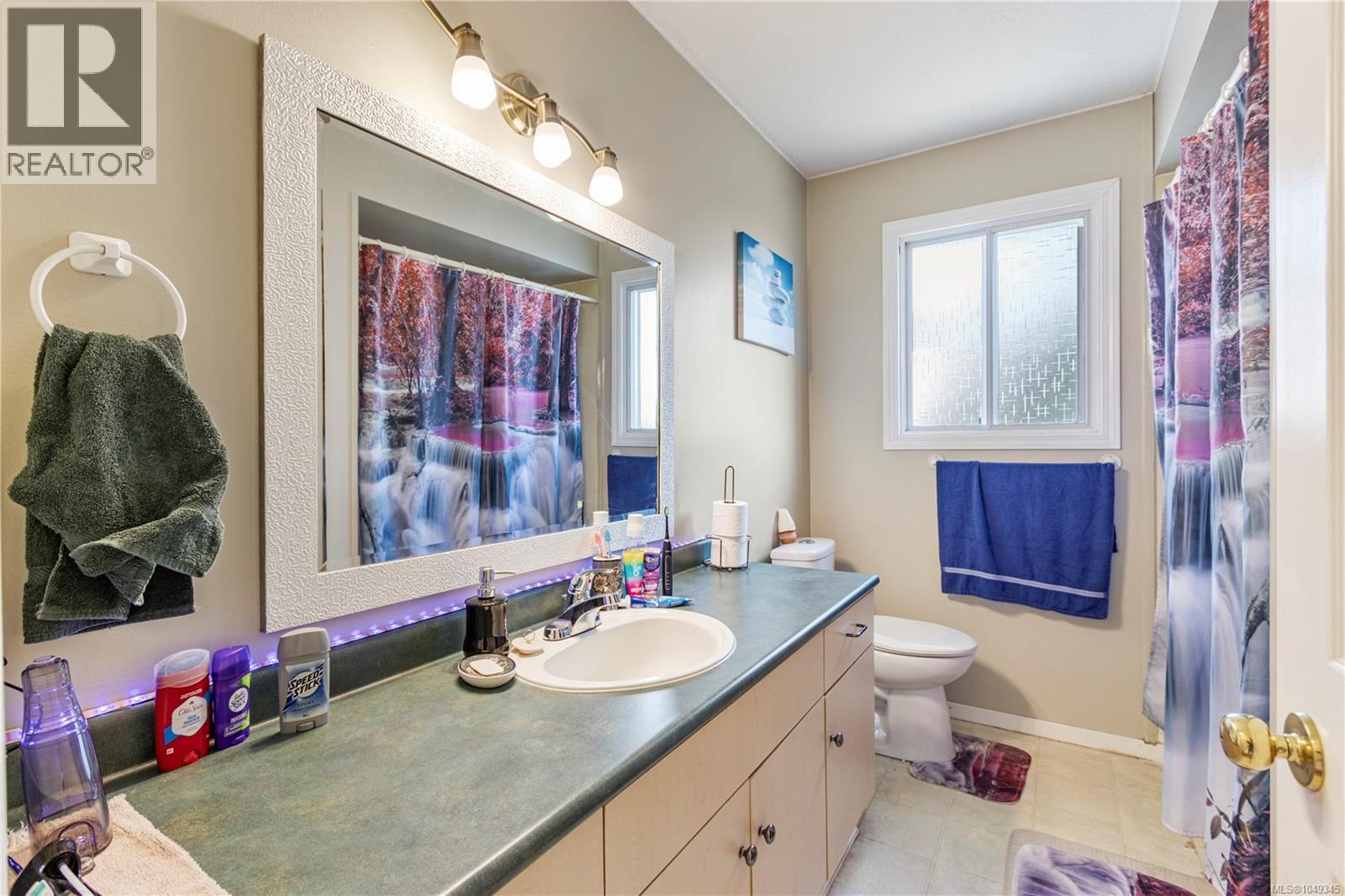 403 Harewood Rd - 11