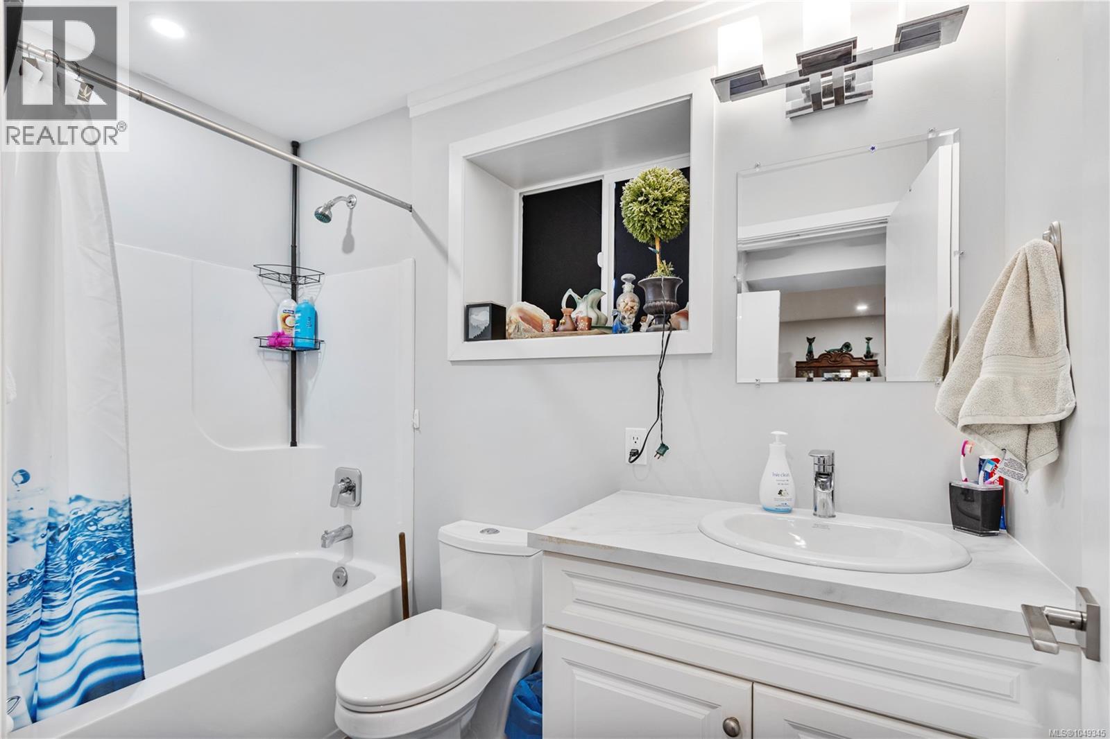 403 Harewood Rd - 19