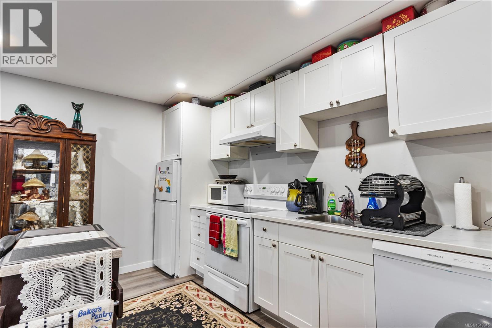 403 Harewood Rd - 20