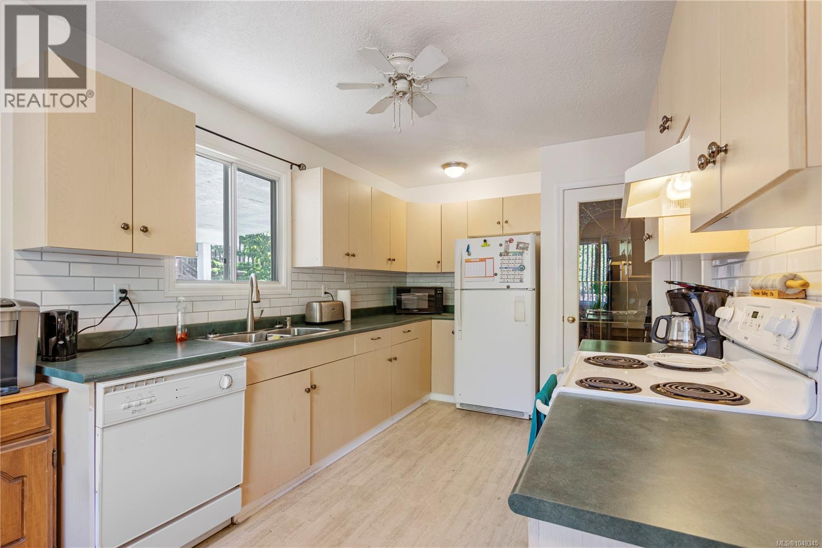 403 Harewood Rd - Image 4