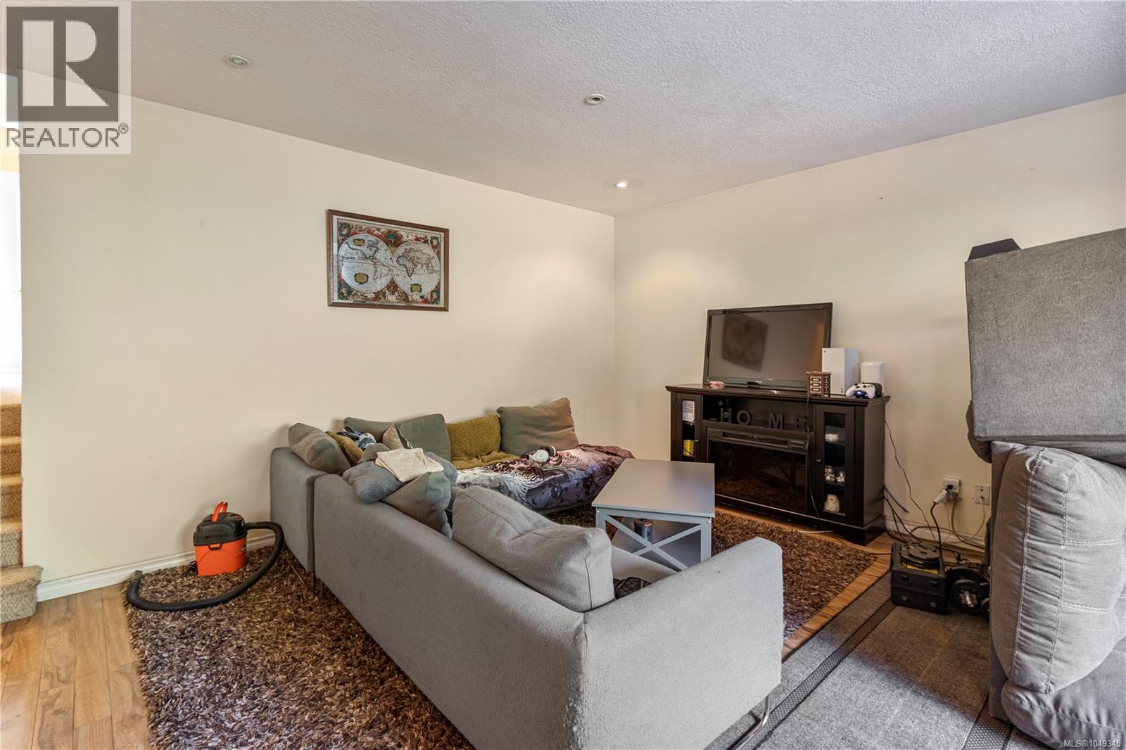 403 Harewood Rd - Image 7
