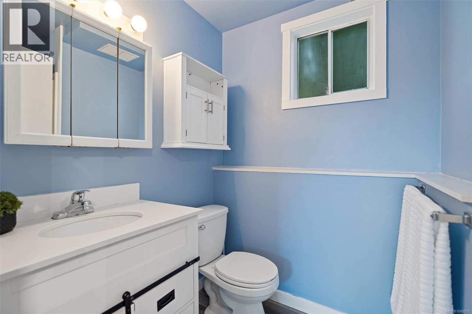 3272 Haida Dr - Image 34