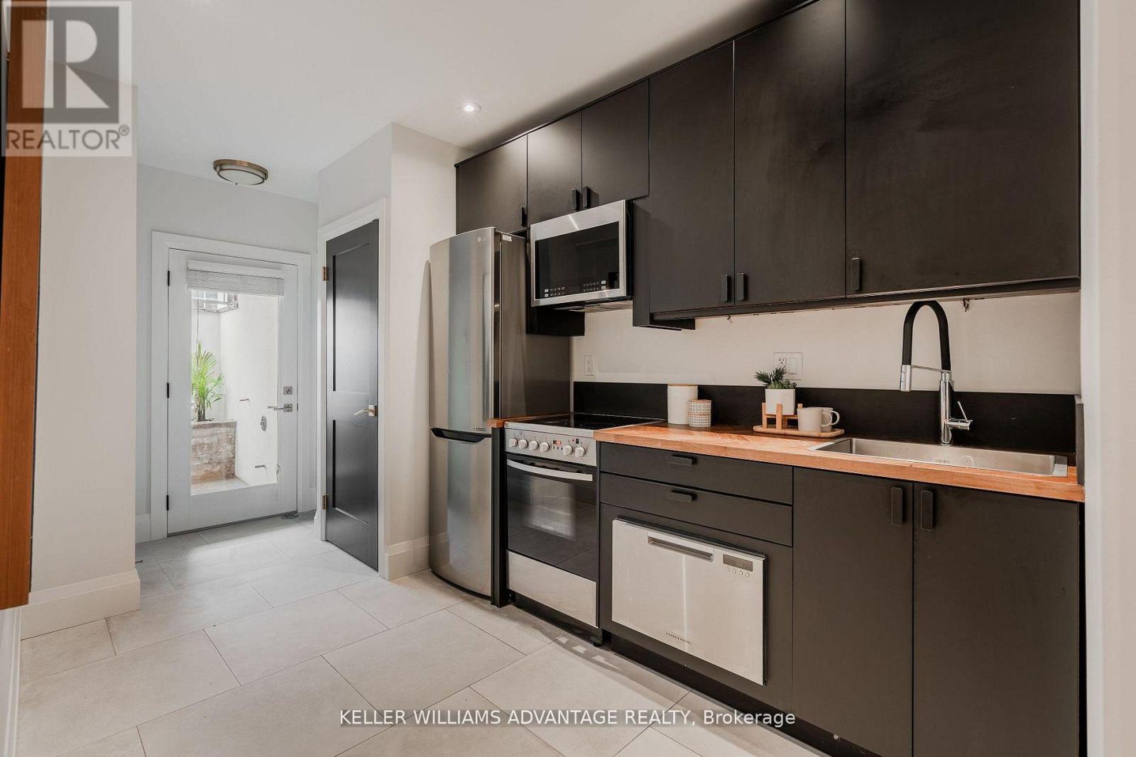 LOWER - 35 DUART PARK ROAD, Toronto (The Beaches) — photo 4