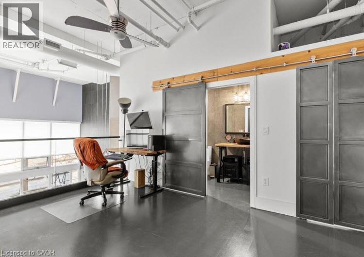 #105 66 BAY Street S - 11