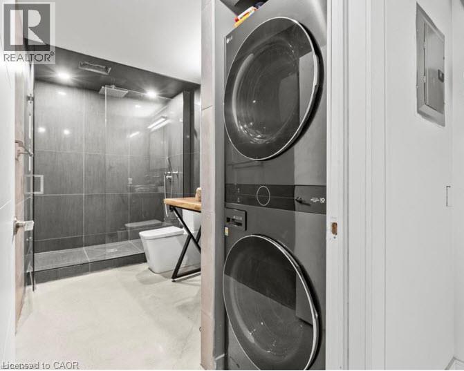 #105 66 BAY Street S - Image 9