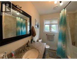 3pc Bathroom - 11 Lebel Street, Edmundston, NB E3V3Y3 Photo 6