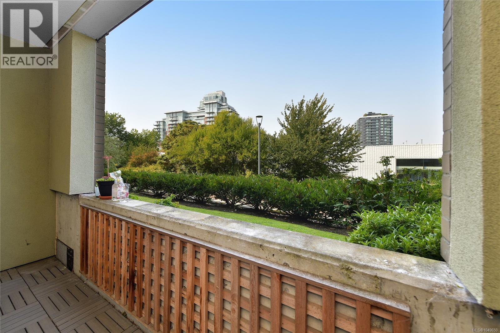 #108 27 Songhees Rd - 13