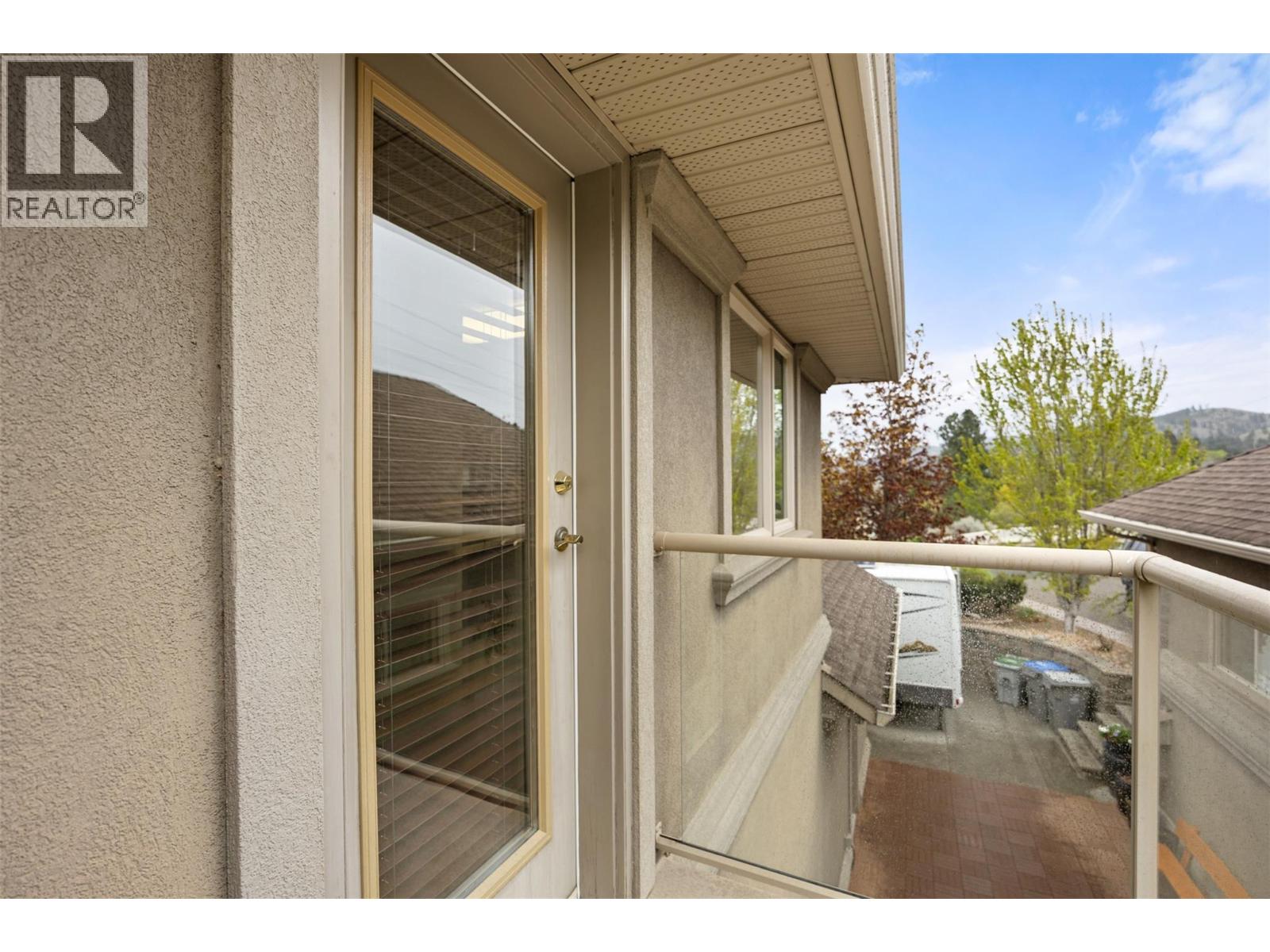456 AZURE Place - Image 44