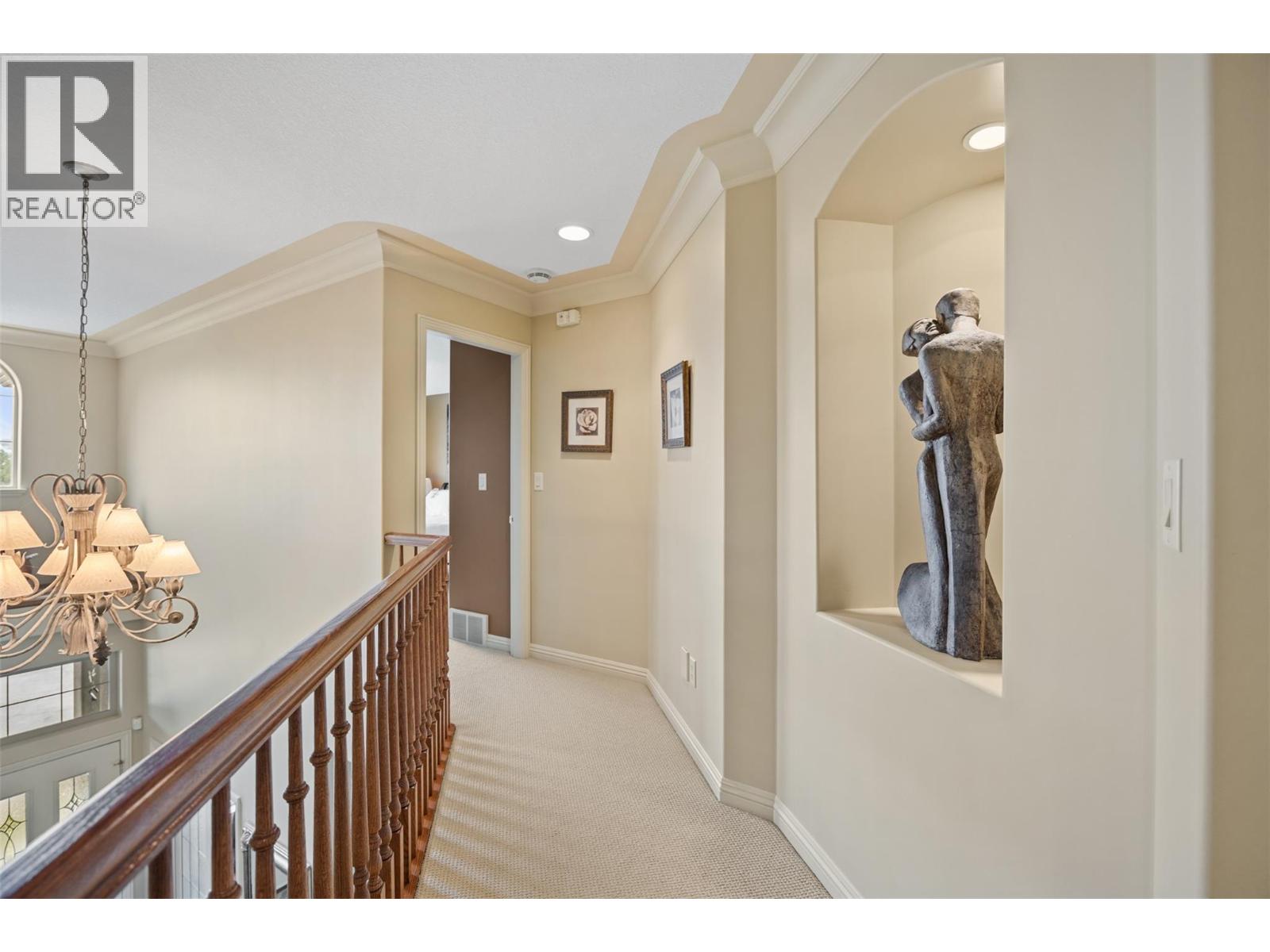 456 AZURE Place - Image 46