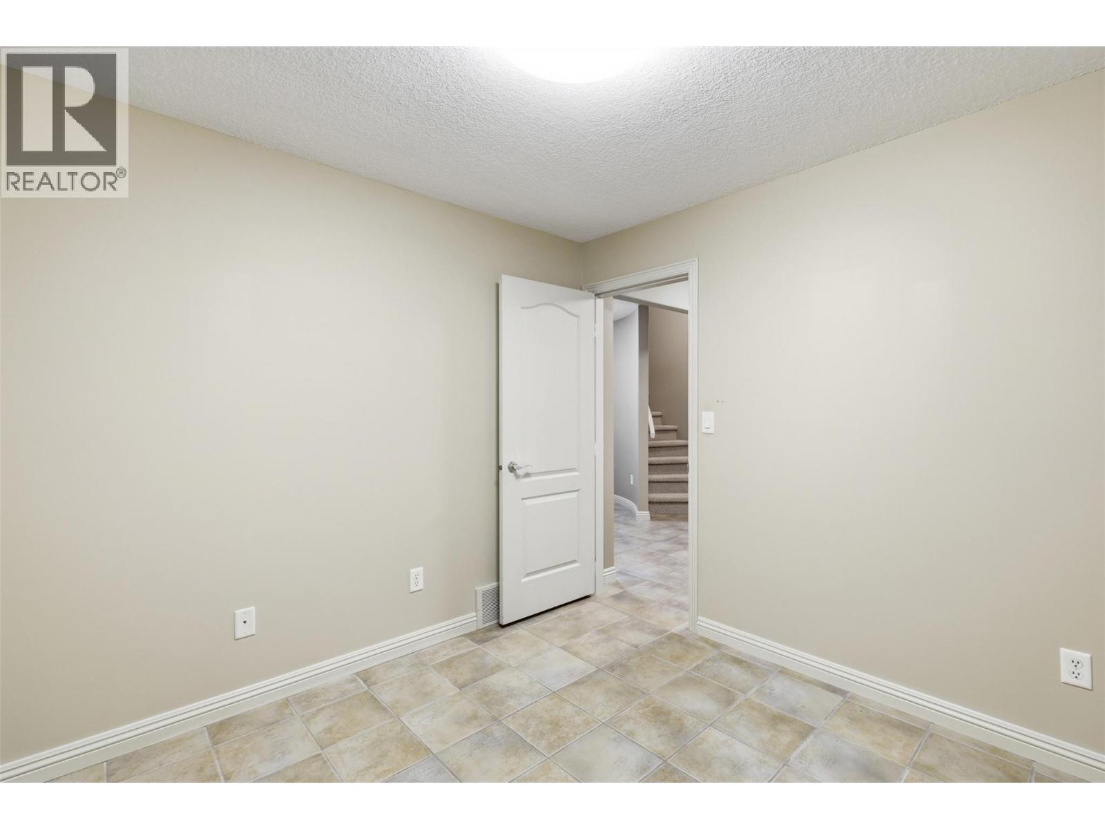 456 AZURE Place - 69