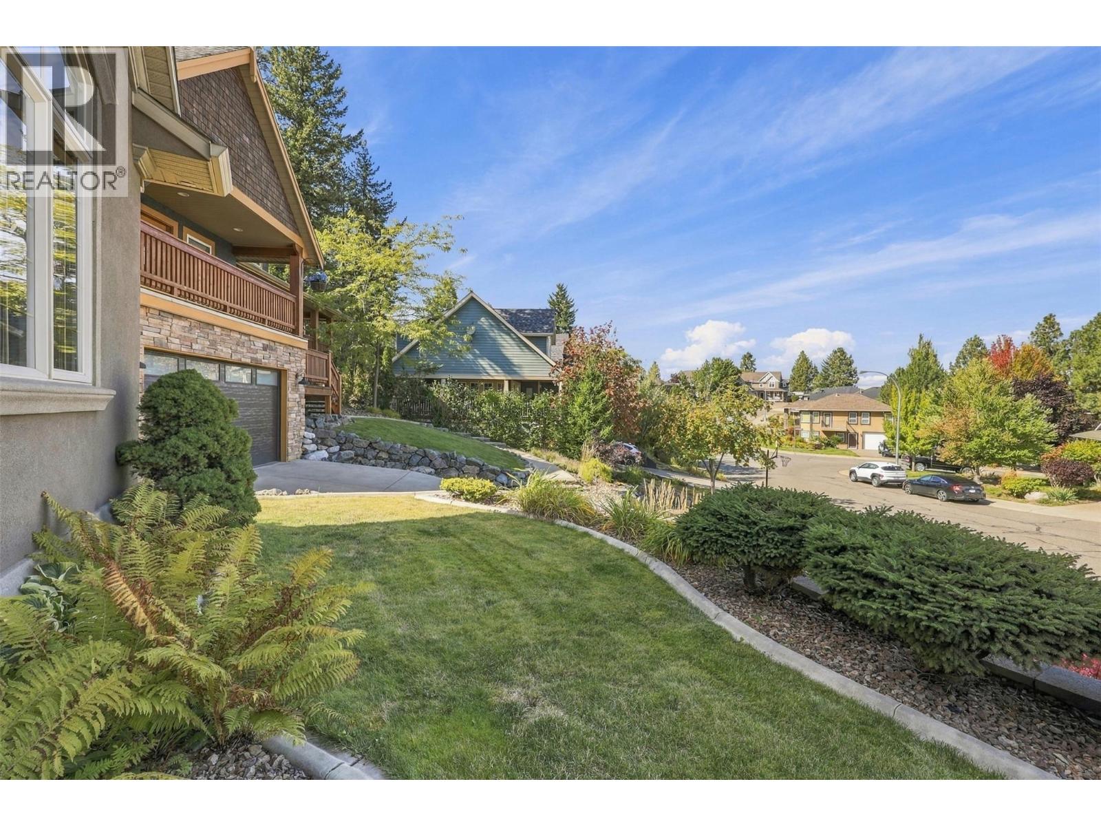 456 AZURE Place - Image 90