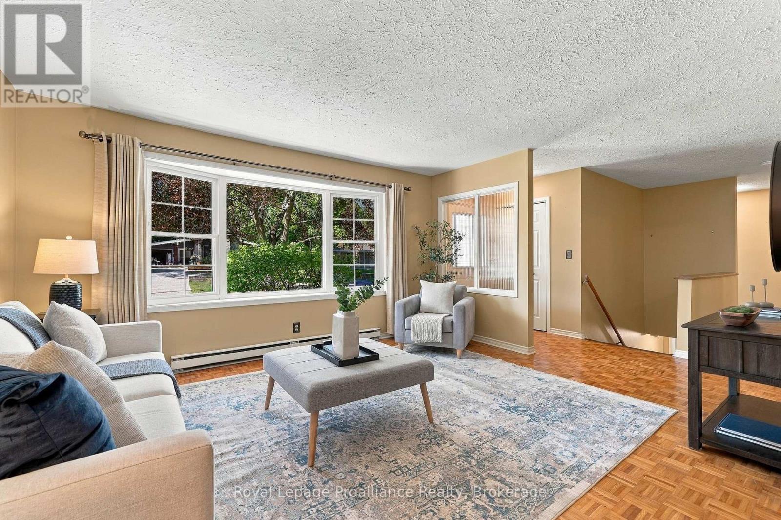 36 PARKVIEW HEIGHTS - Image 14
