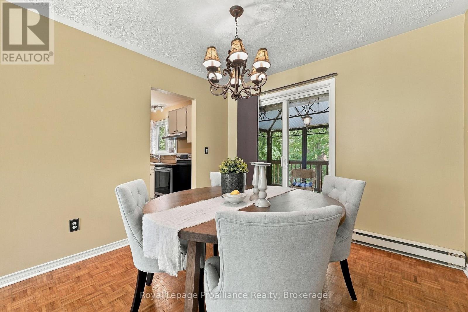 36 PARKVIEW HEIGHTS - Image 16