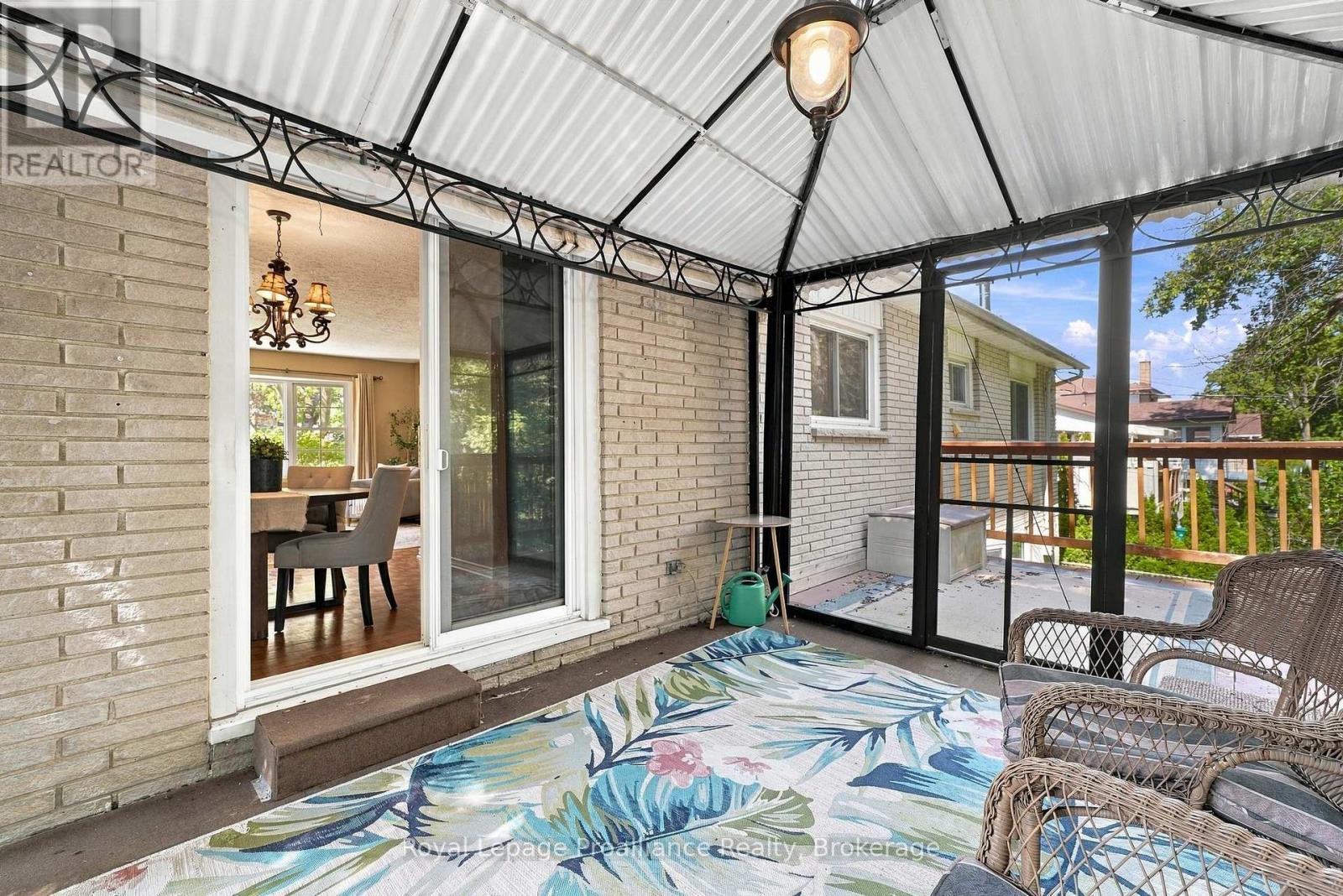 36 PARKVIEW HEIGHTS - Image 19
