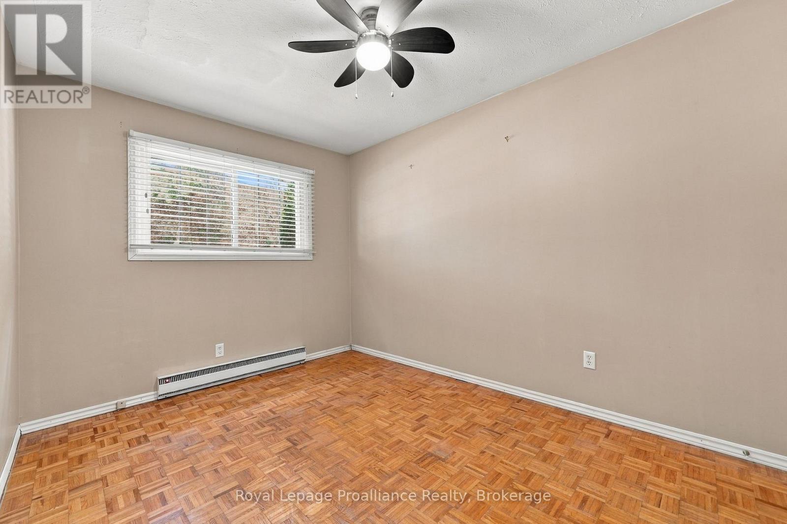 36 PARKVIEW HEIGHTS - Image 29