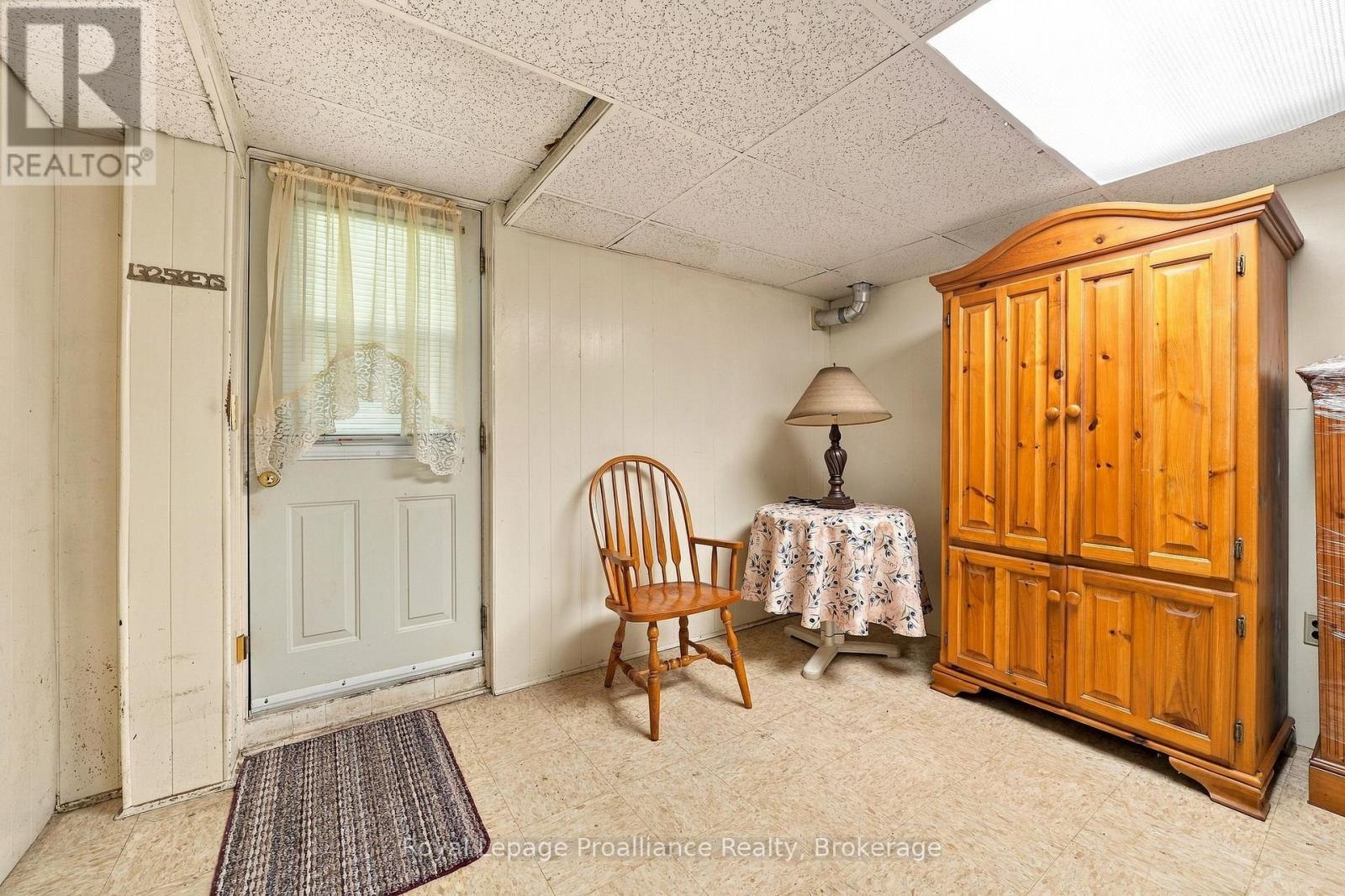 36 PARKVIEW HEIGHTS - Image 38