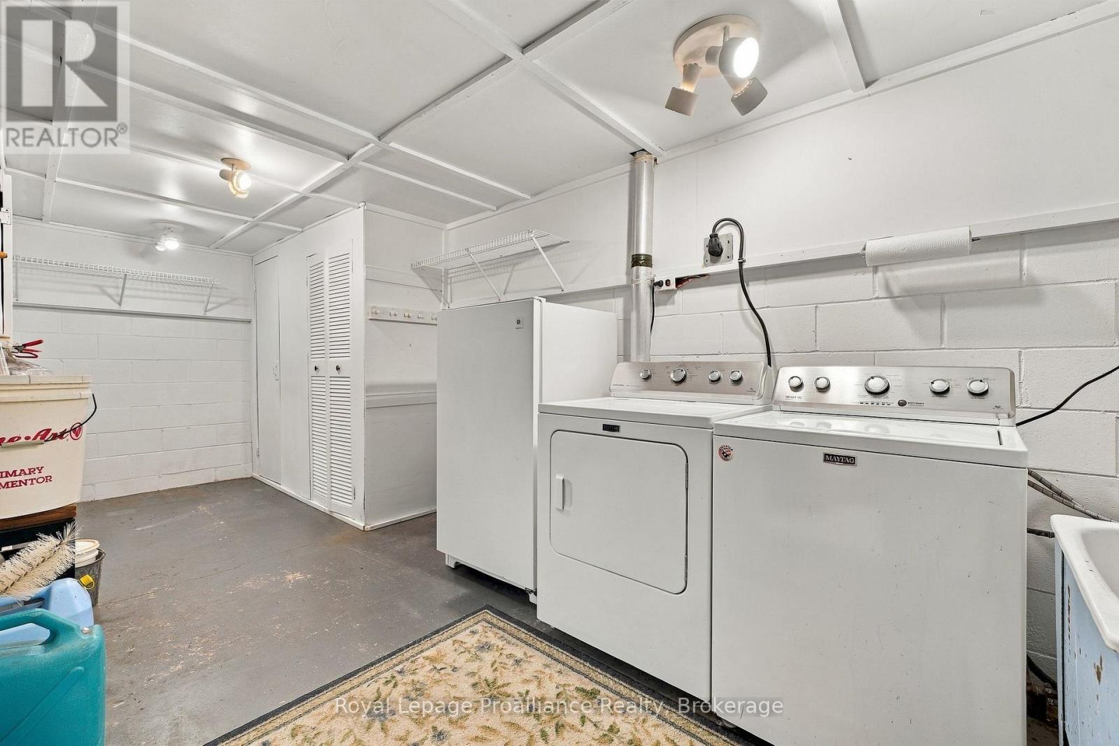 36 PARKVIEW HEIGHTS - Image 40