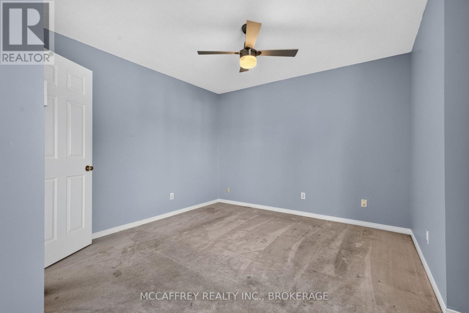 582 BARNSLEY CRESCENT - Image 19