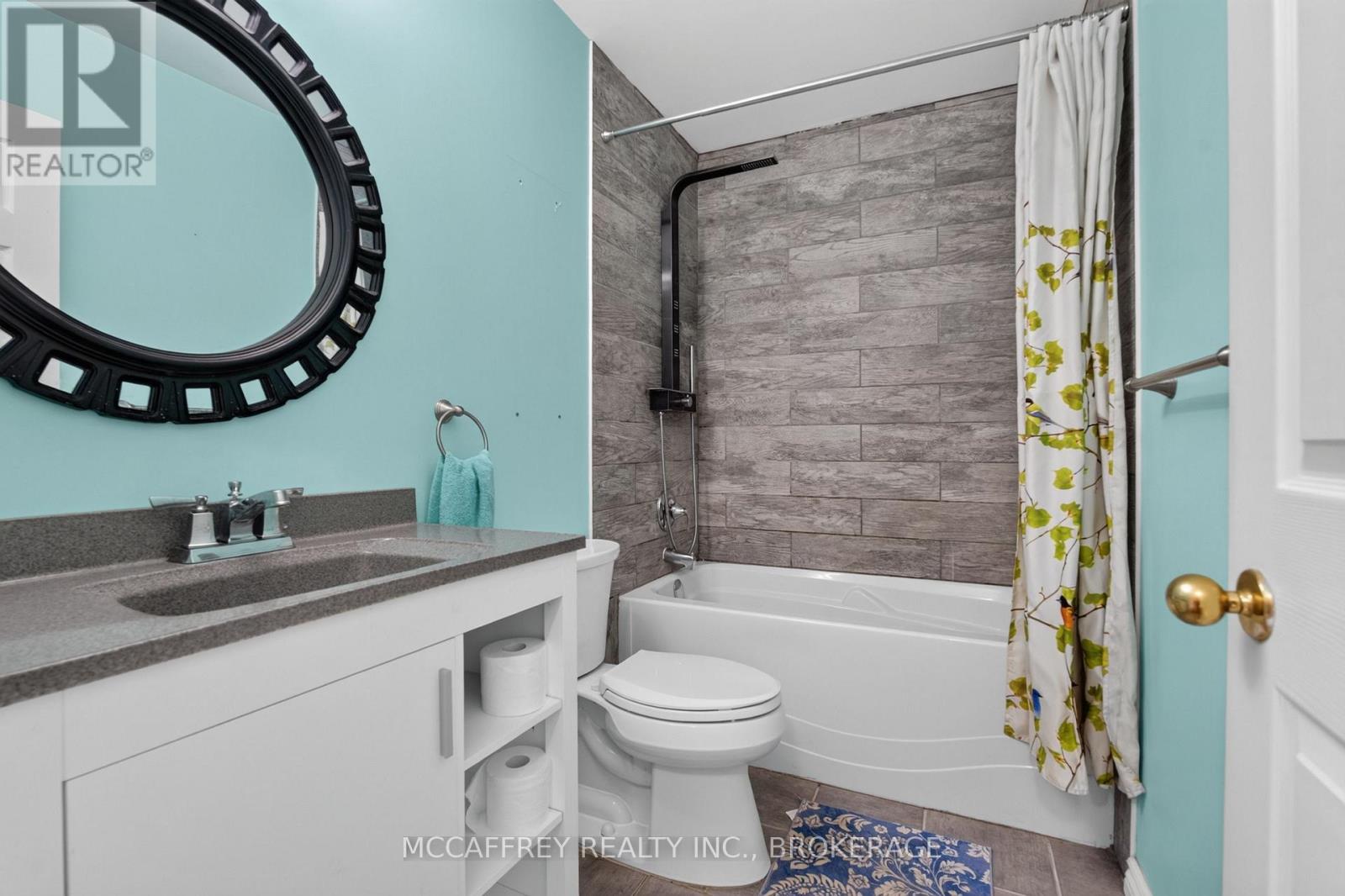582 BARNSLEY CRESCENT - Image 21
