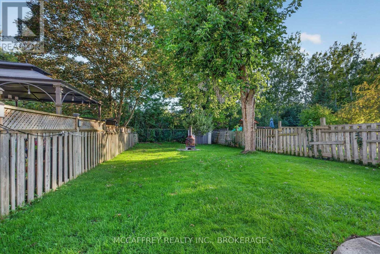 582 BARNSLEY CRESCENT - Image 31