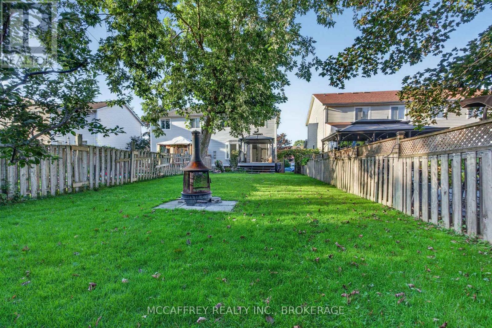 582 BARNSLEY CRESCENT - Image 33