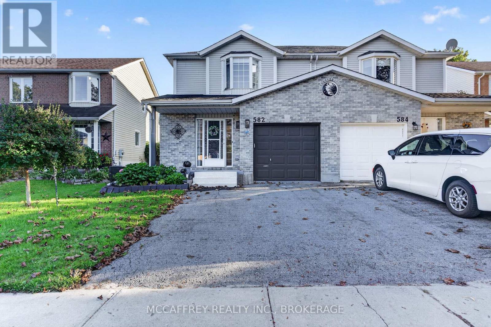 582 BARNSLEY CRESCENT - Image 38