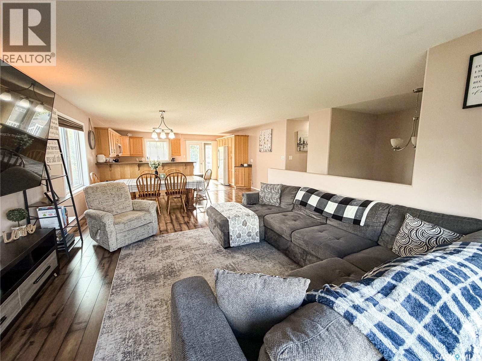 604 7th AVENUE W, Meadow Lake — photo 9