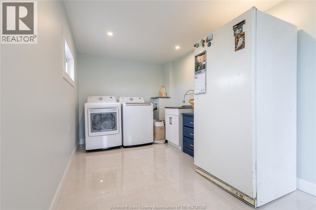 1138 South Middle - Image 10
