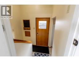 2702 11 Avenue N, Lethbridge, AB T1H1N4 Photo 16