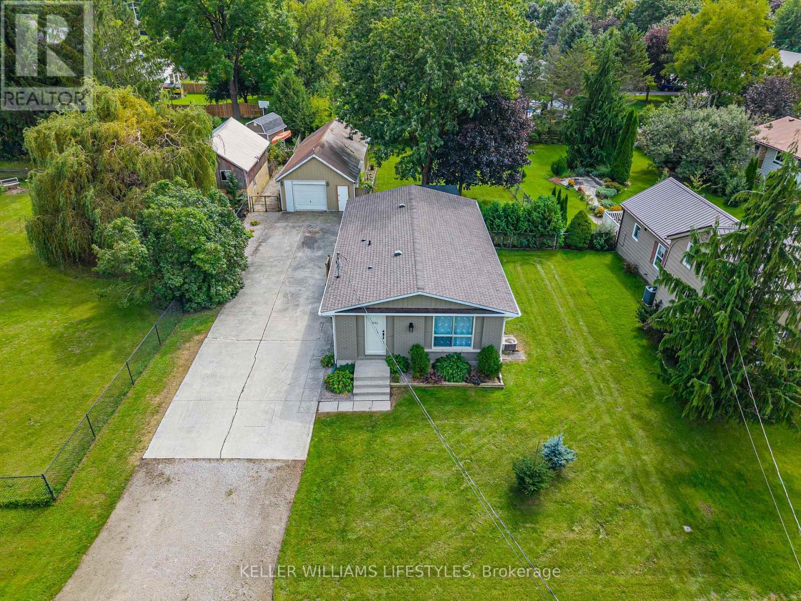 131 PRINCE STREET, North Middlesex (Parkhill) — photo 3
