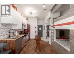 318 4368 Main Street, Whistler, BC V8E1B6 Photo 8