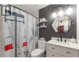 318 4368 Main Street, Whistler, BC V8E1B6 Photo 16