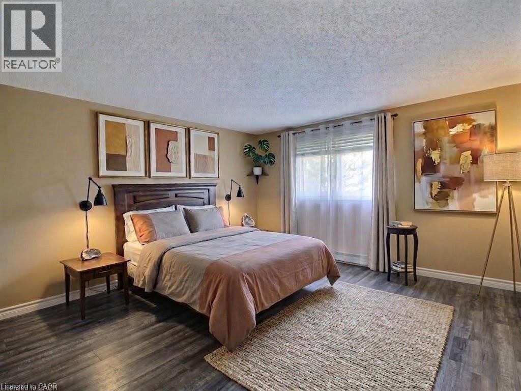 475 SANDRINGHAM Crescent Unit# 15, London — photo 8