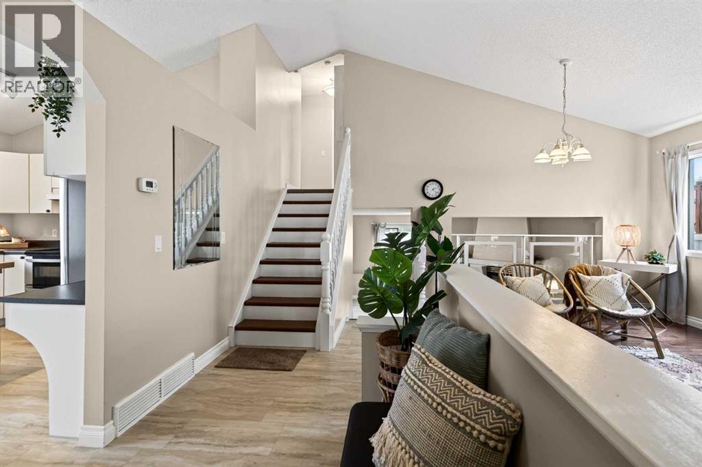 15 Sunridge Crescent NW, Airdrie — photo 7