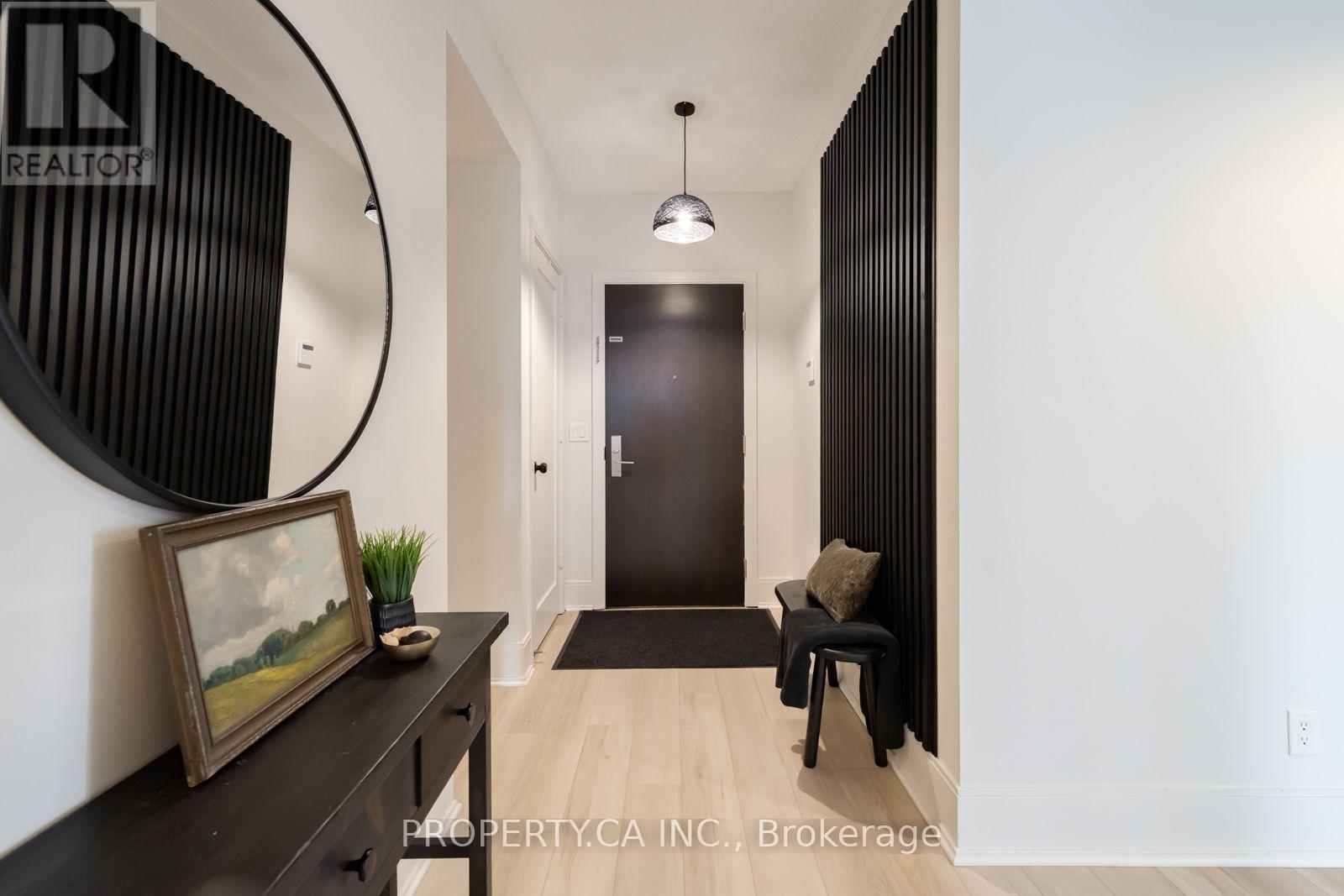 #1415 70 ROEHAMPTON AVENUE - 17