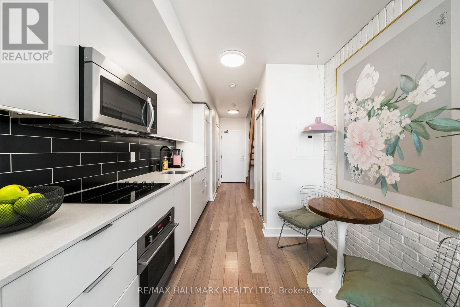 #617 5 HANNA AVENUE - Image 8