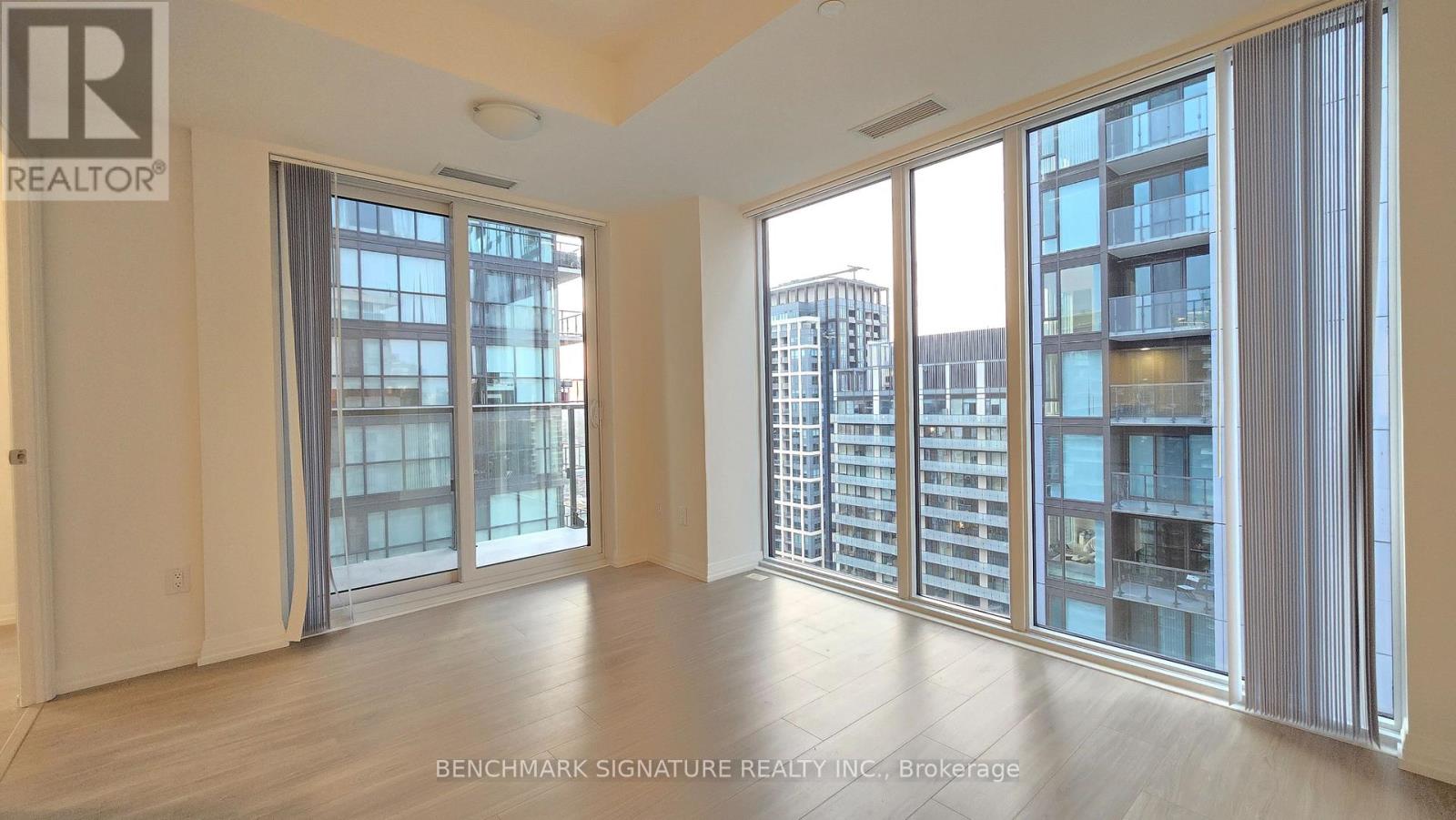 #4603 8 WIDMER STREET - 13