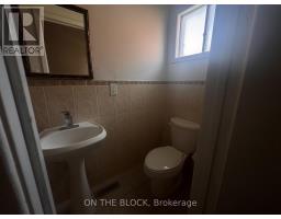 33 Harrington Crescent, Toronto, ON M2M2Y6 Photo 11