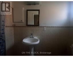 33 Harrington Crescent, Toronto, ON M2M2Y6 Photo 13