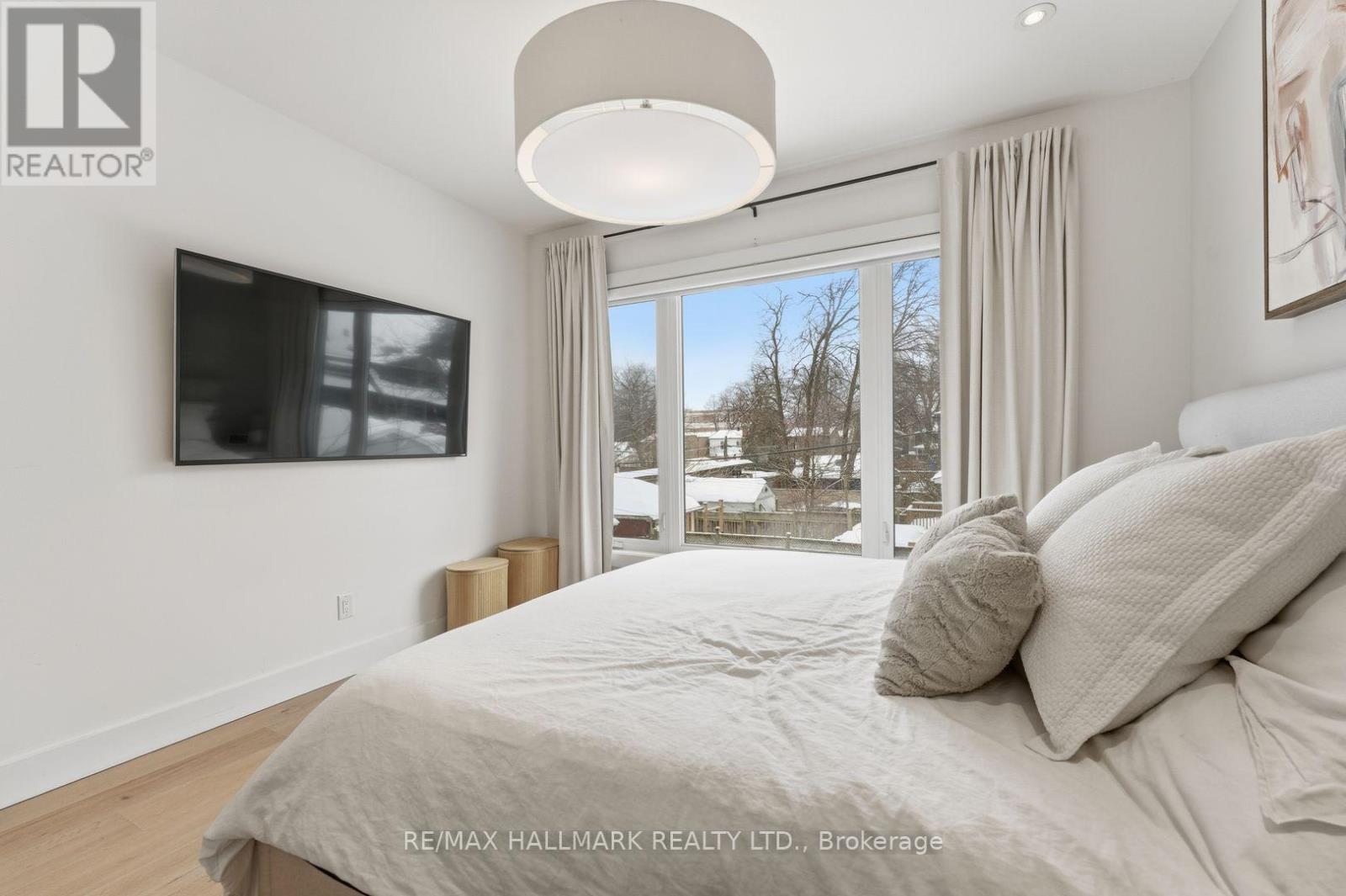 1709 DUNDAS STREET E - Image 28