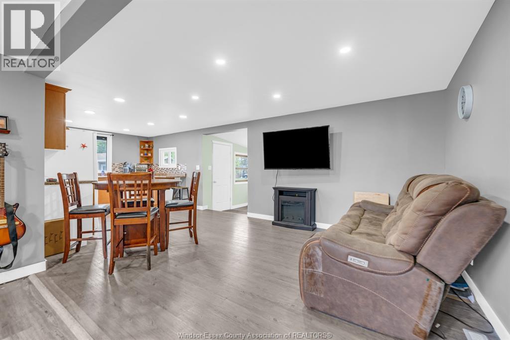 152 DANA DRIVE - 10