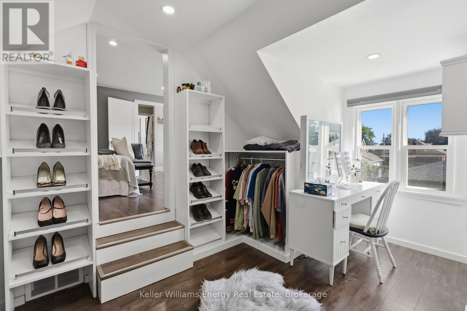 107 SUTHERLAND AVENUE - Image 20