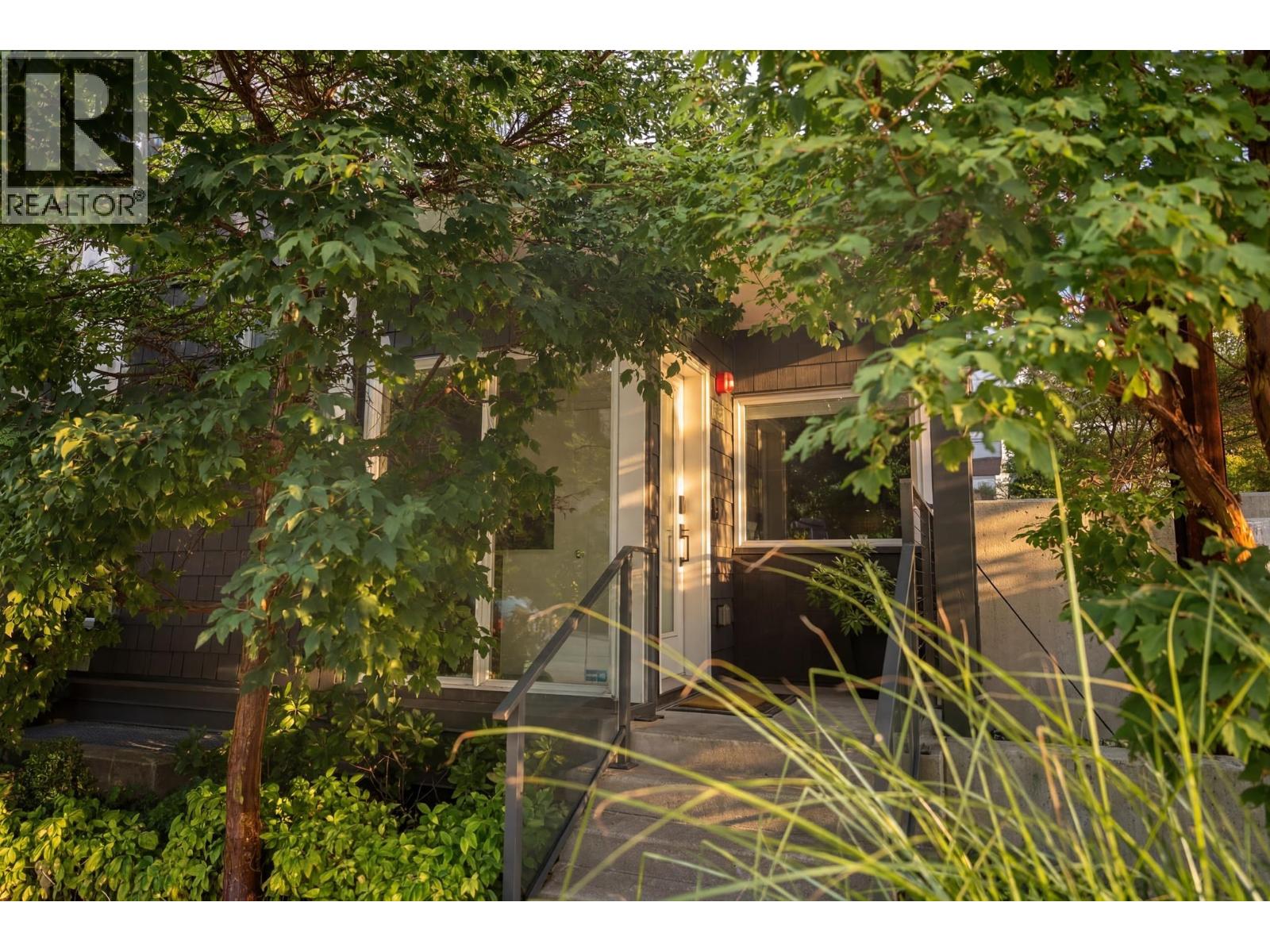 639 VICTORIA DRIVE, Vancouver — photo 2